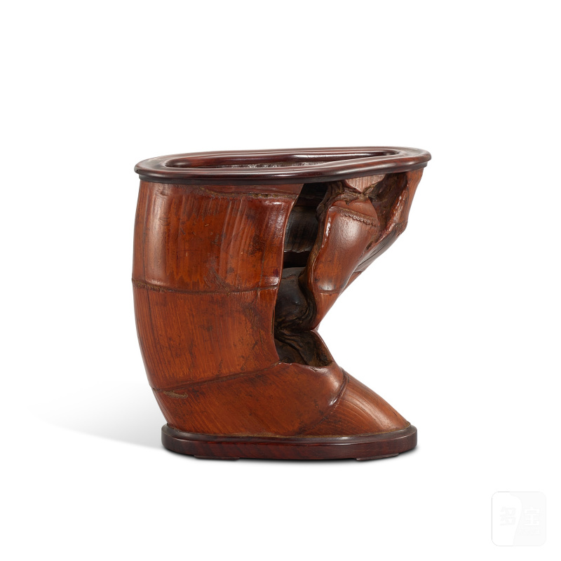 A natural-form bamboo brushpot, Qing dynasty 清 竹雕隨形筆筒 - 图2